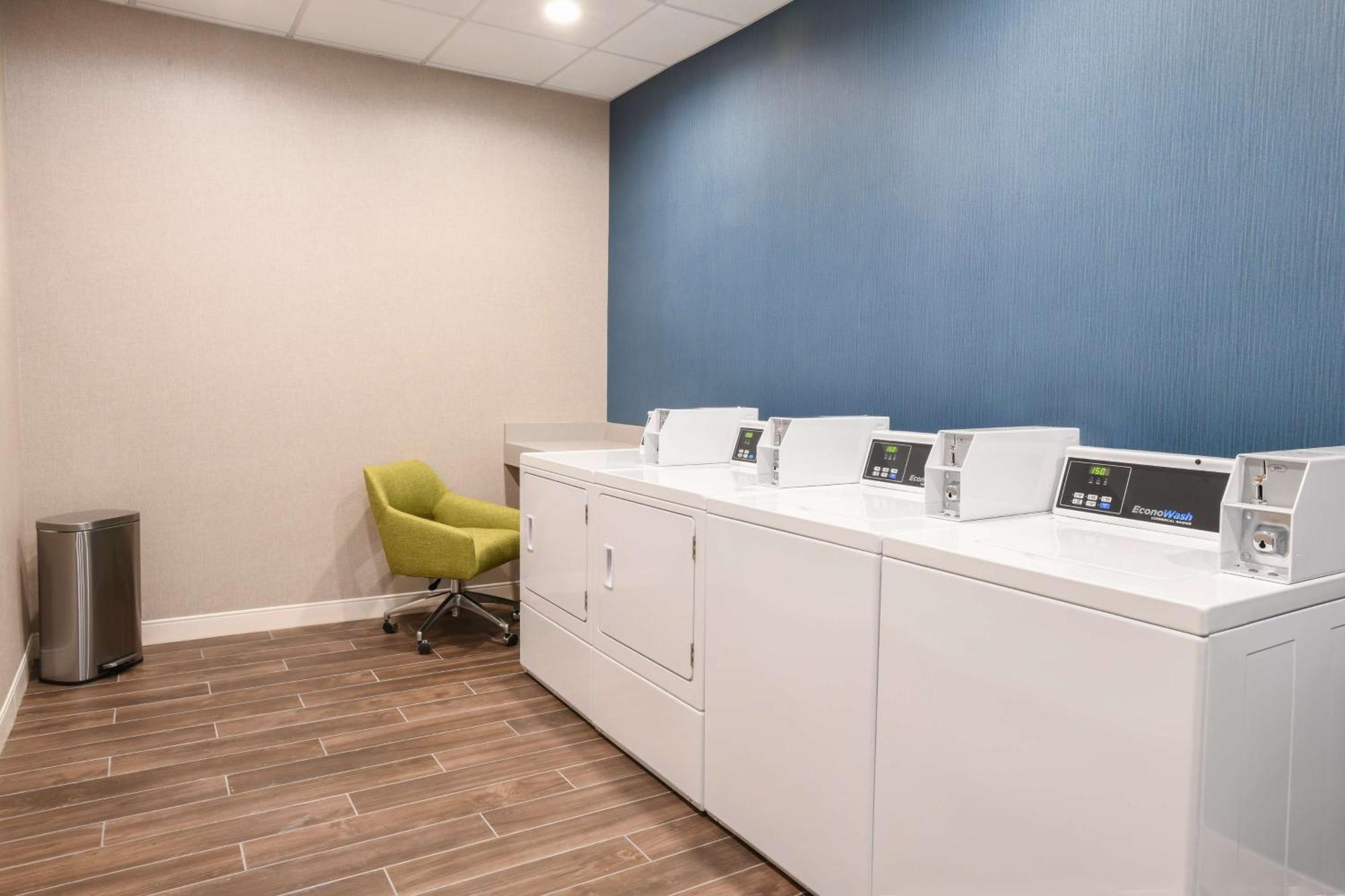 Hampton Inn & Suites Cincinnati Liberty Township Вест-Честер Екстер'єр фото