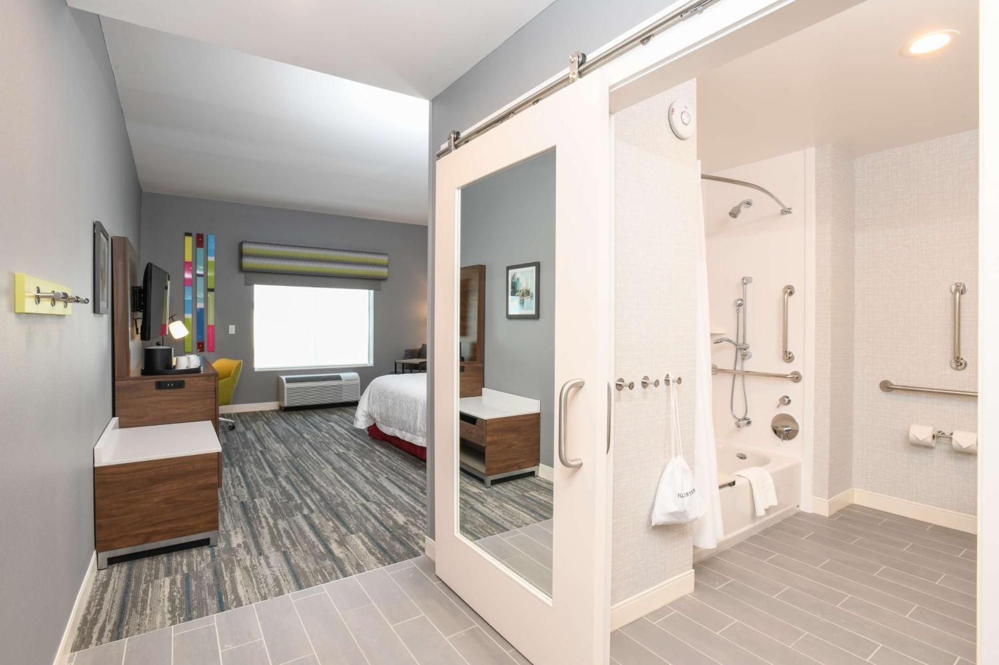 Hampton Inn & Suites Cincinnati Liberty Township Вест-Честер Екстер'єр фото