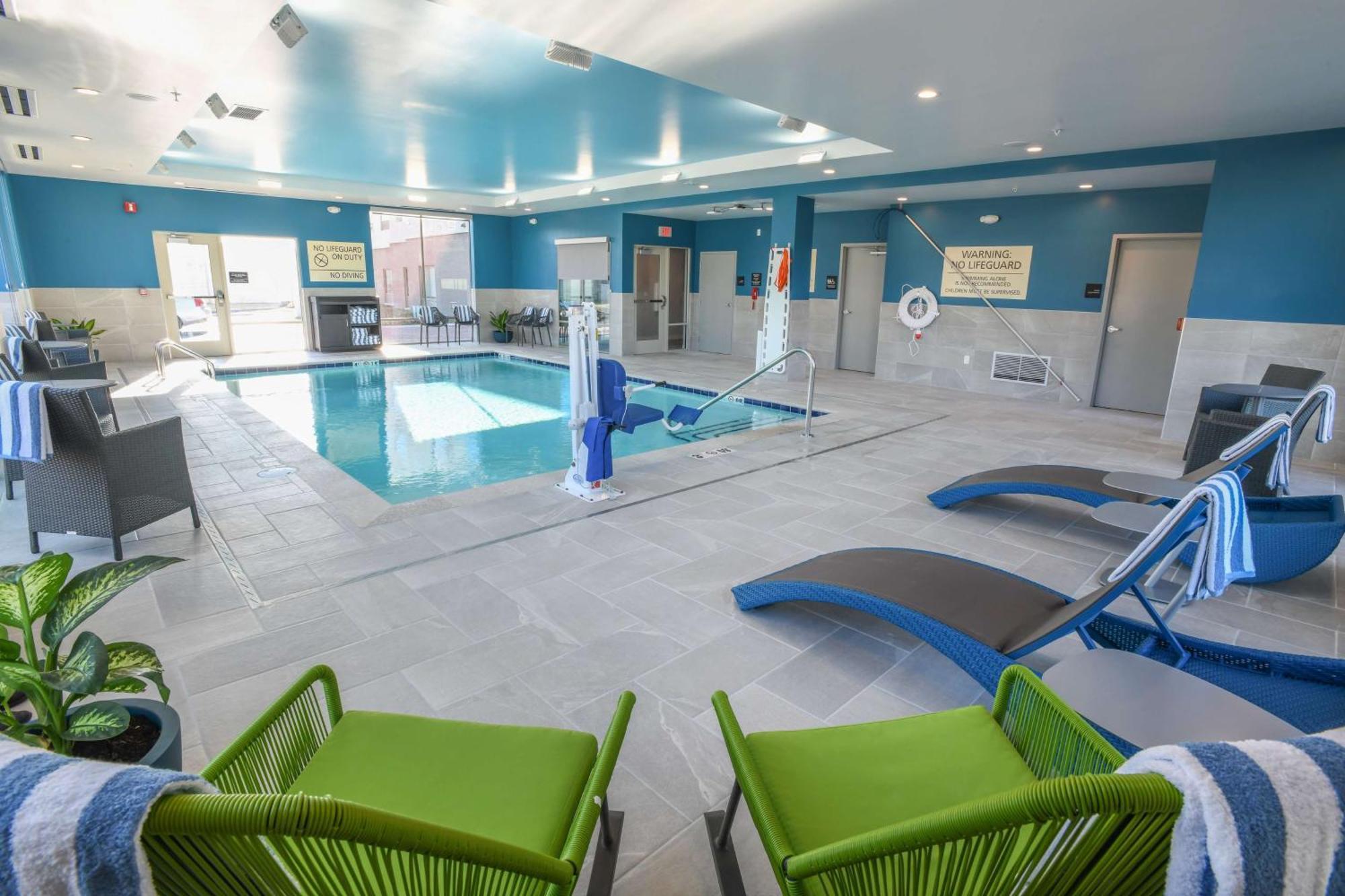 Hampton Inn & Suites Cincinnati Liberty Township Вест-Честер Екстер'єр фото